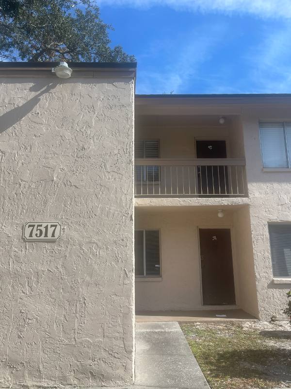 Apartment for rent at 7517 Pitch Pine Circle - 1 #174, Tampa, FL 33617