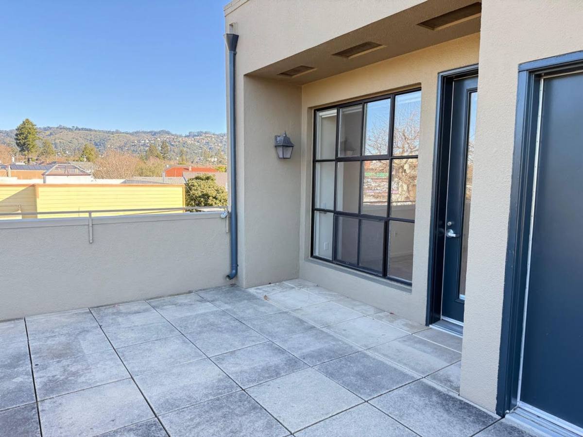Apartment for rent at 5330 College Ave, Oakland, CA 94618