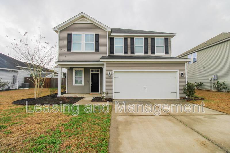 House for rent at 305 Legendres Dr, Goose Creek, SC 29445