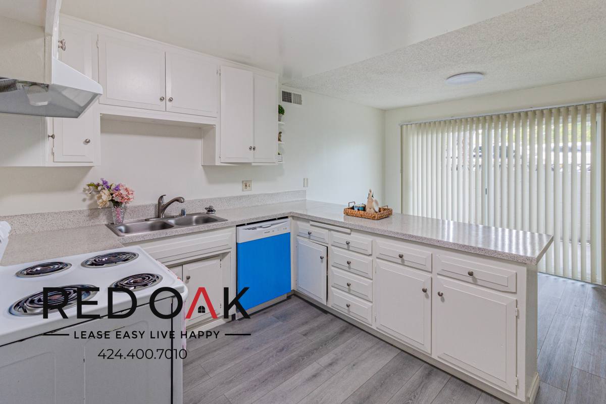 Condo for rent at 750 1 4 W Bonita Ave #1, Claremont, CA 91711