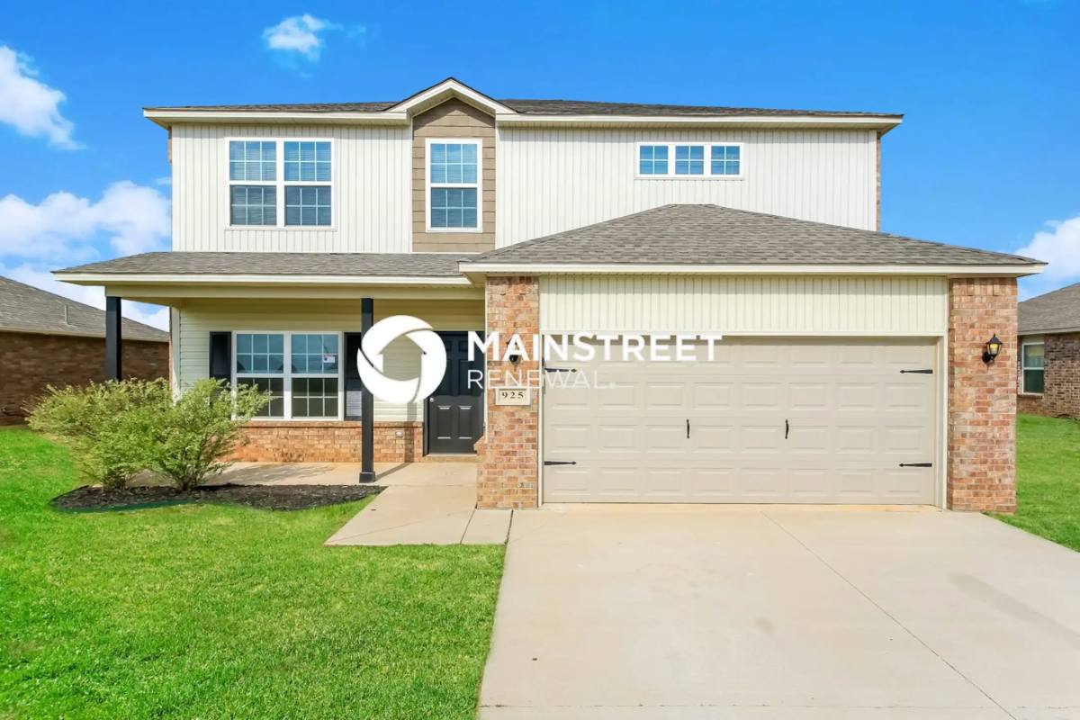House for rent at 925 N Donald Way, Mustang, OK 73064