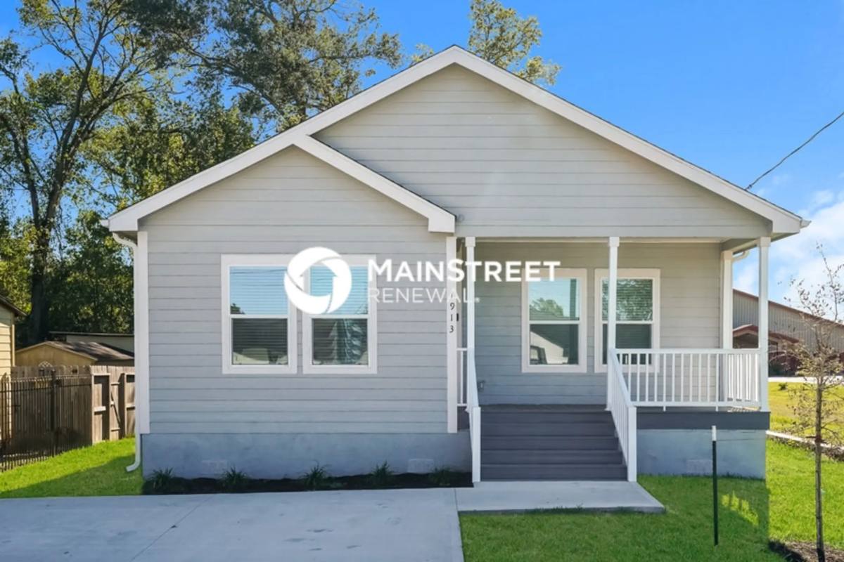 House for rent at 1913 Ferguson Way, Houston, TX 77088