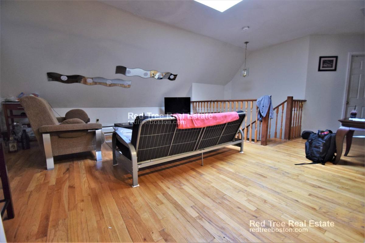 Apartment for rent at 68 Boylston St #4, Brookline, MA 02445
