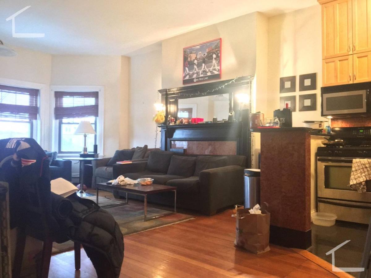 Apartment for rent at 1682 Beacon St #A3, Brookline, MA 02445