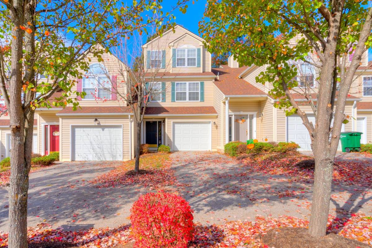 Townhouse for rent at 130 Huff Heritage Lane, Christiansburg, VA 24073
