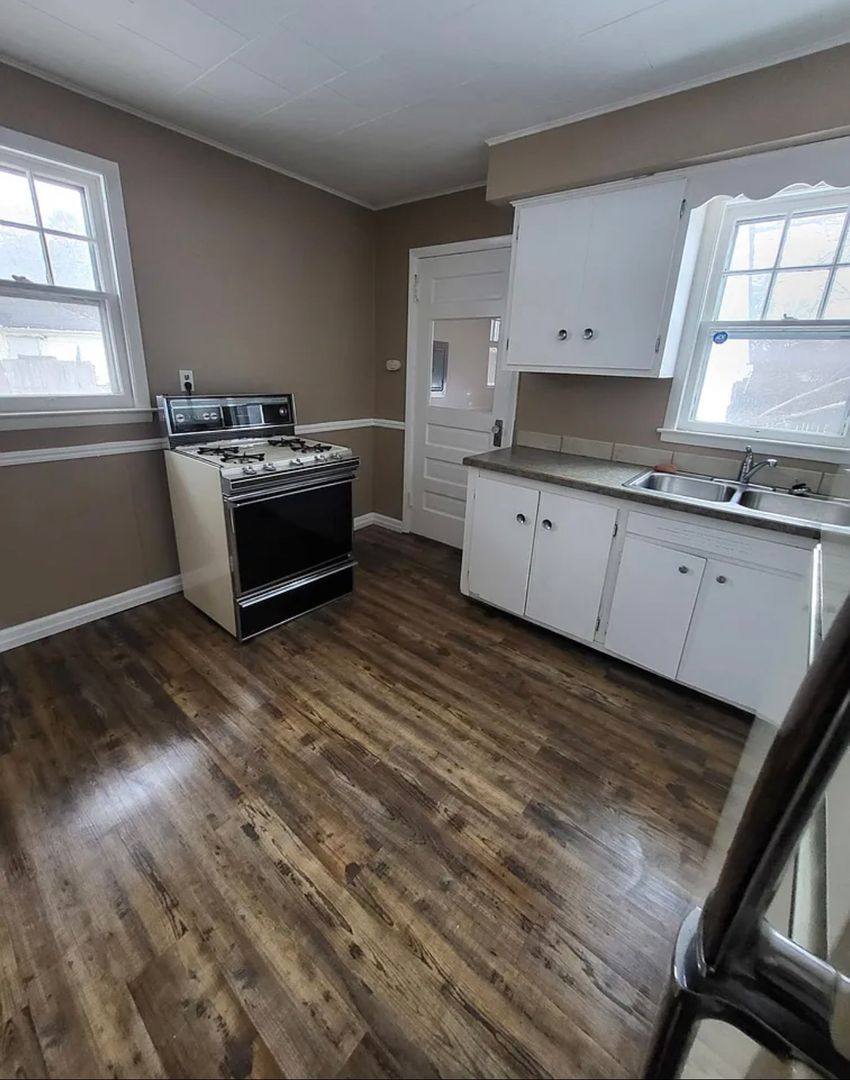 House for rent at 1514 Houghton Ave, Saginaw, MI 48602