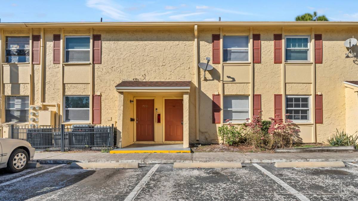 Townhouse for rent at 7549 Abonado Rd, Tampa, FL 33615
