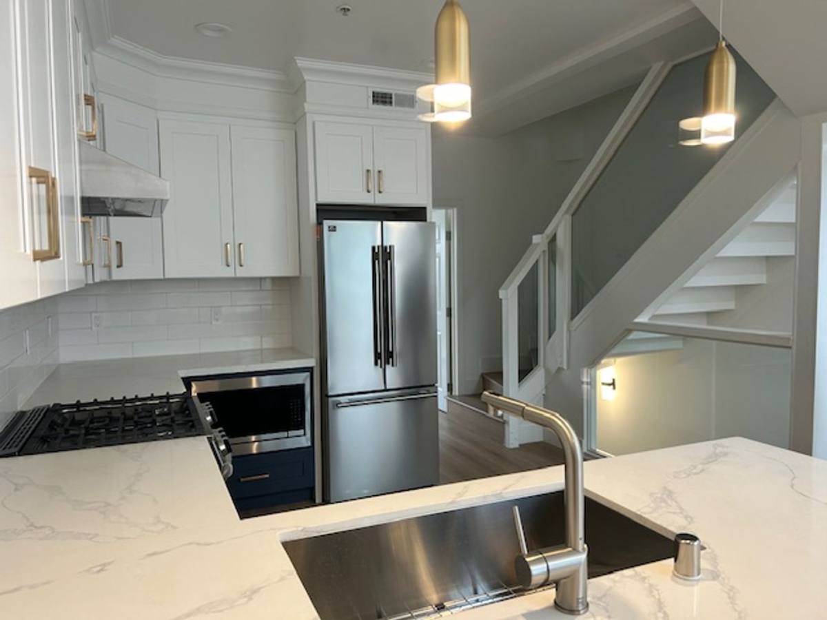 Apartment for rent at 3615 35th Ave, Oakland, CA 94619