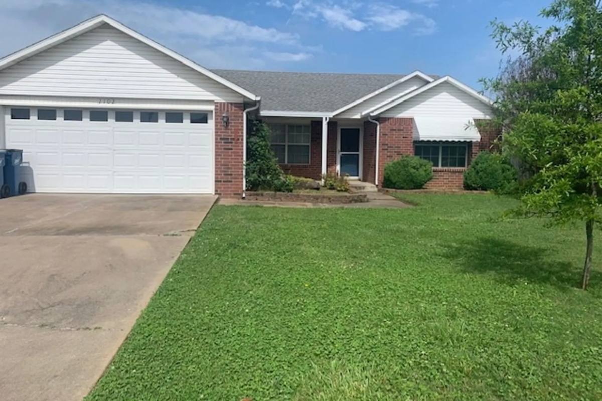 House for rent at 2102 SE Atherton Circle, Bentonville, AR 72712