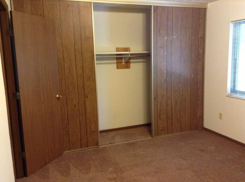 Apartment for rent at 624 E Hopocan Ave, Barberton, OH 44203