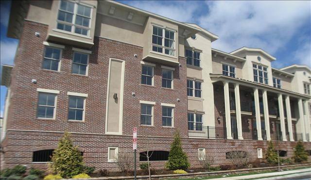 Apartment for rent at 263 Main St #205, Fairview, NJ 07022