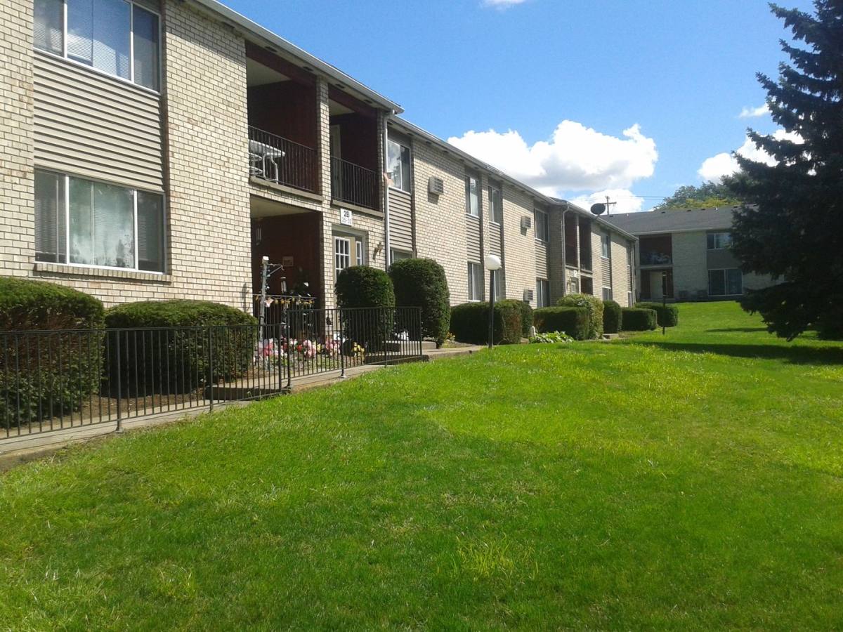 Apartment for rent at 710 Ridge Rd, Webster, NY 14580