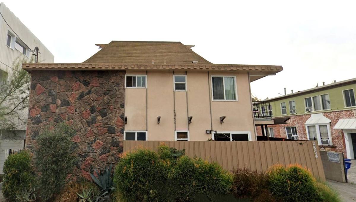 Apartment for rent at 2854 Rowena Ave, Los Angeles, CA 90039