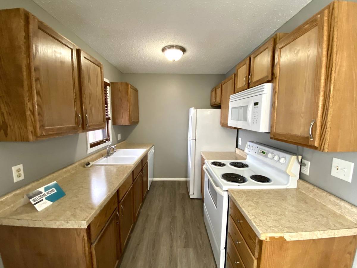 Townhouse for rent at 527 4th Ave NW, West Fargo, ND 58078