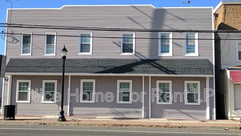 Apartment for rent at 17 B Lafayette St, Riverside, NJ 08075