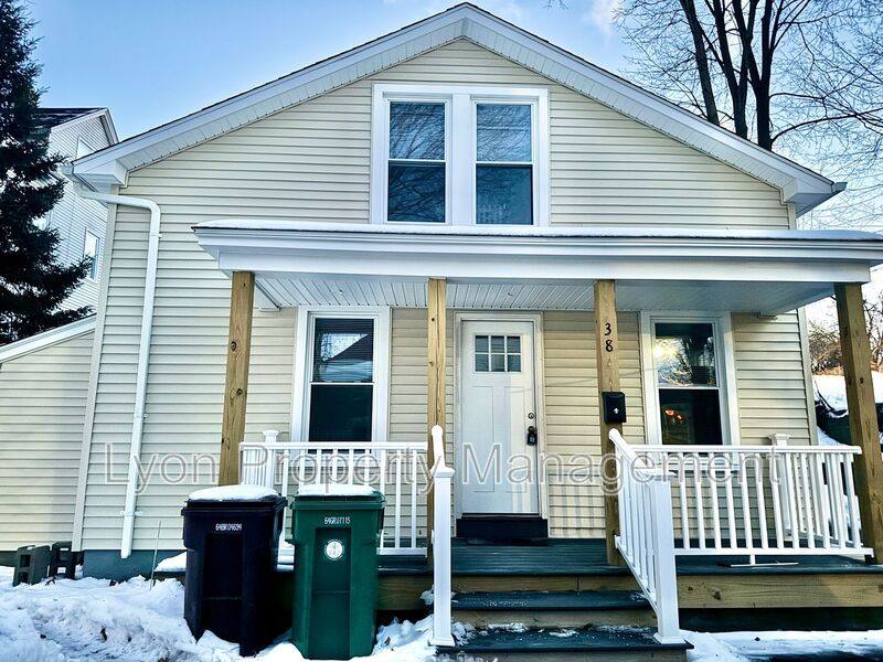 House for rent at 38 Elmore St, Woonsocket, RI 02895