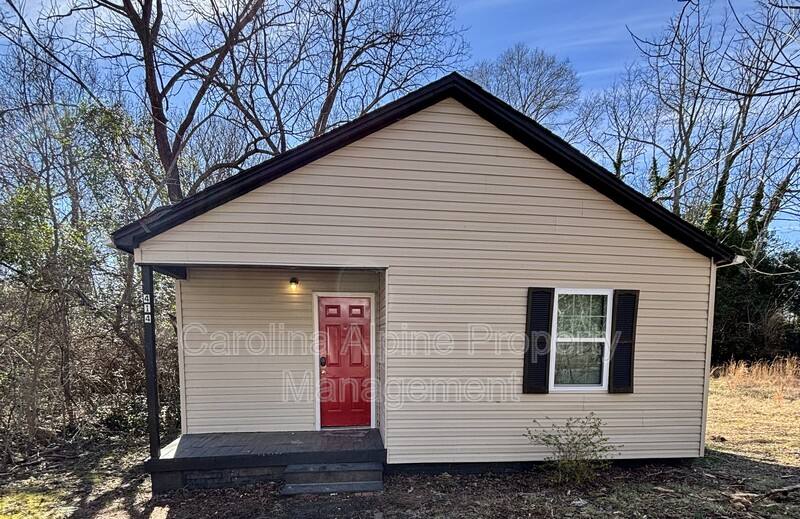 House for rent at 414 Orange St, Shelby, NC 28150