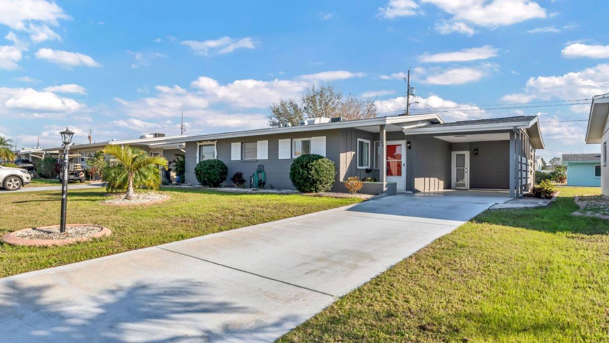 House for rent at 1604 Chevy Chase Dr, Sun City Center, FL 33573