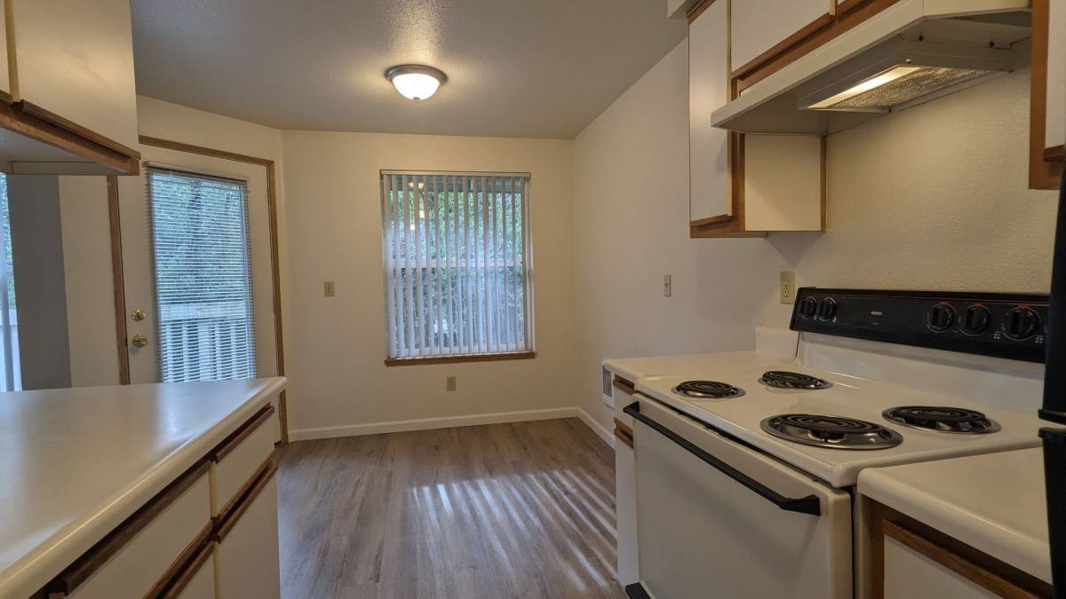 Apartment for rent at 4004 SW Beaverton Hillsdale Highway, Portland, OR 97221