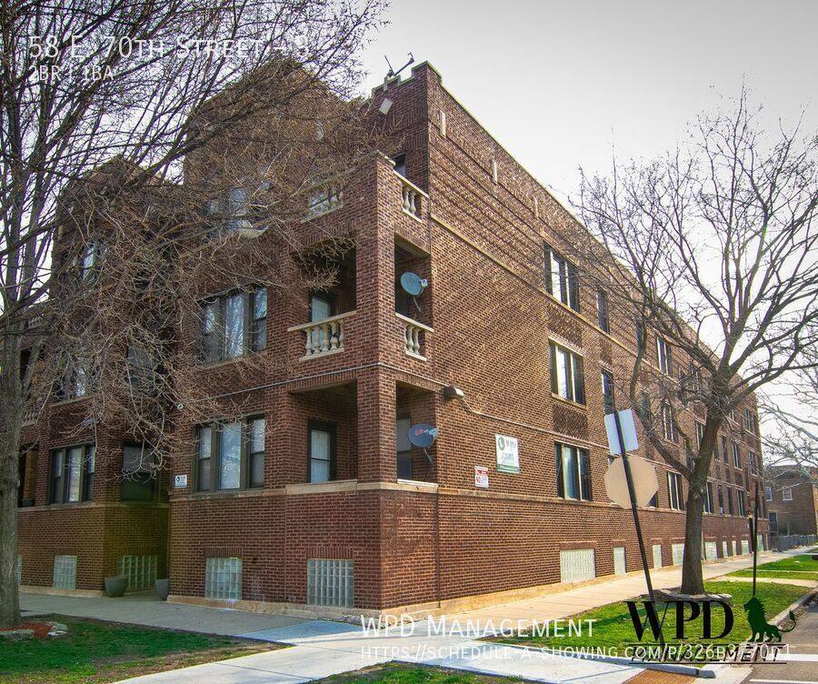 Apartment for rent at 58 E 70th St #3, Chicago, IL 60637