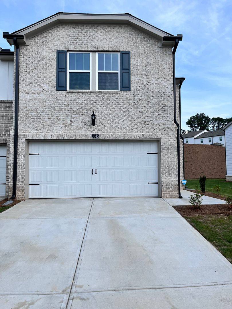 Townhouse for rent at 3645 Shore Wood Ave, Lawrenceville, GA 30044