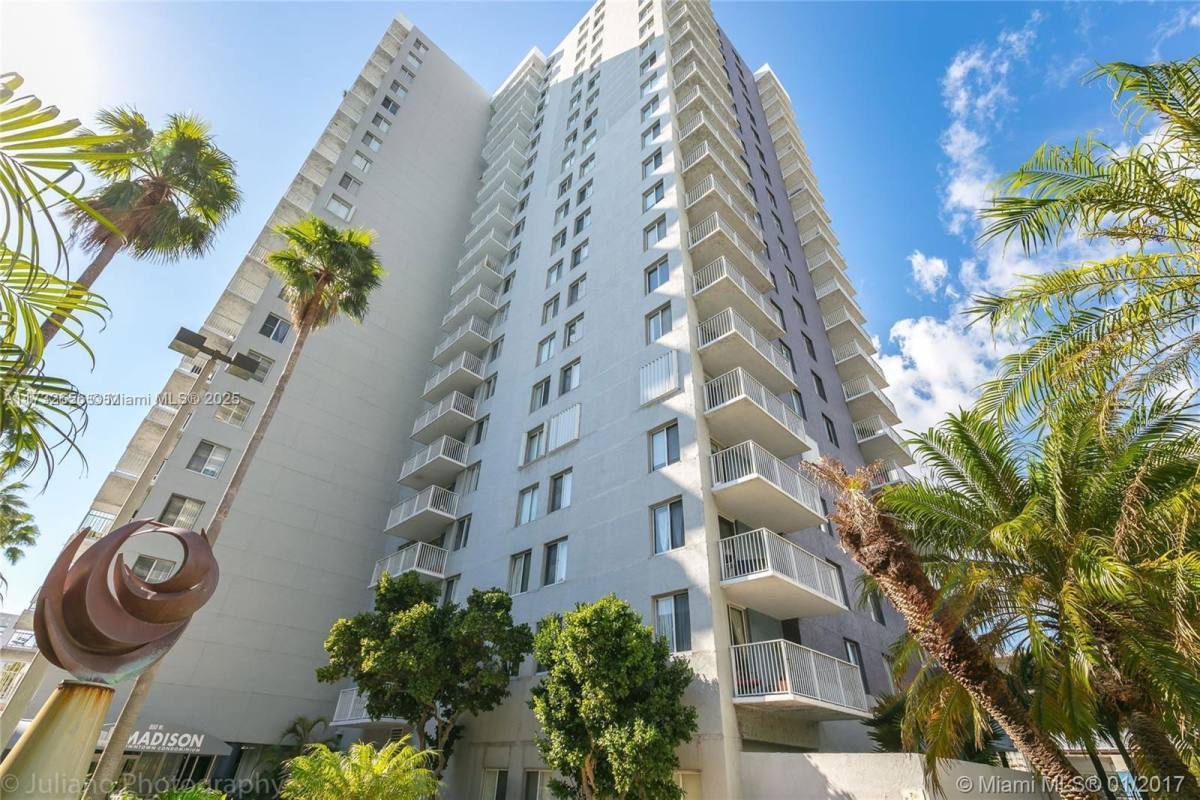 Apartment for rent at 850 N Miami Ave #W-103, Miami, FL 33136