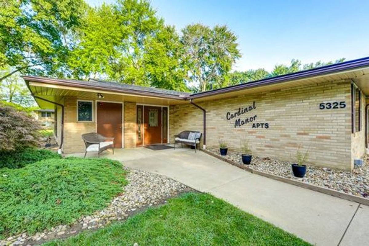 Apartment for rent at 5325 13th St SW, Canton, OH 44710