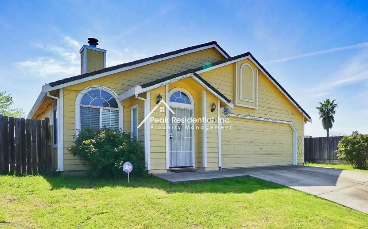 House for rent at 8274 Golden Park Court, Sacramento, CA 95828