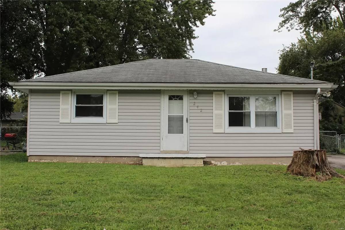 House for rent at 242 Anistasia Dr, Saint Louis, MO 63135