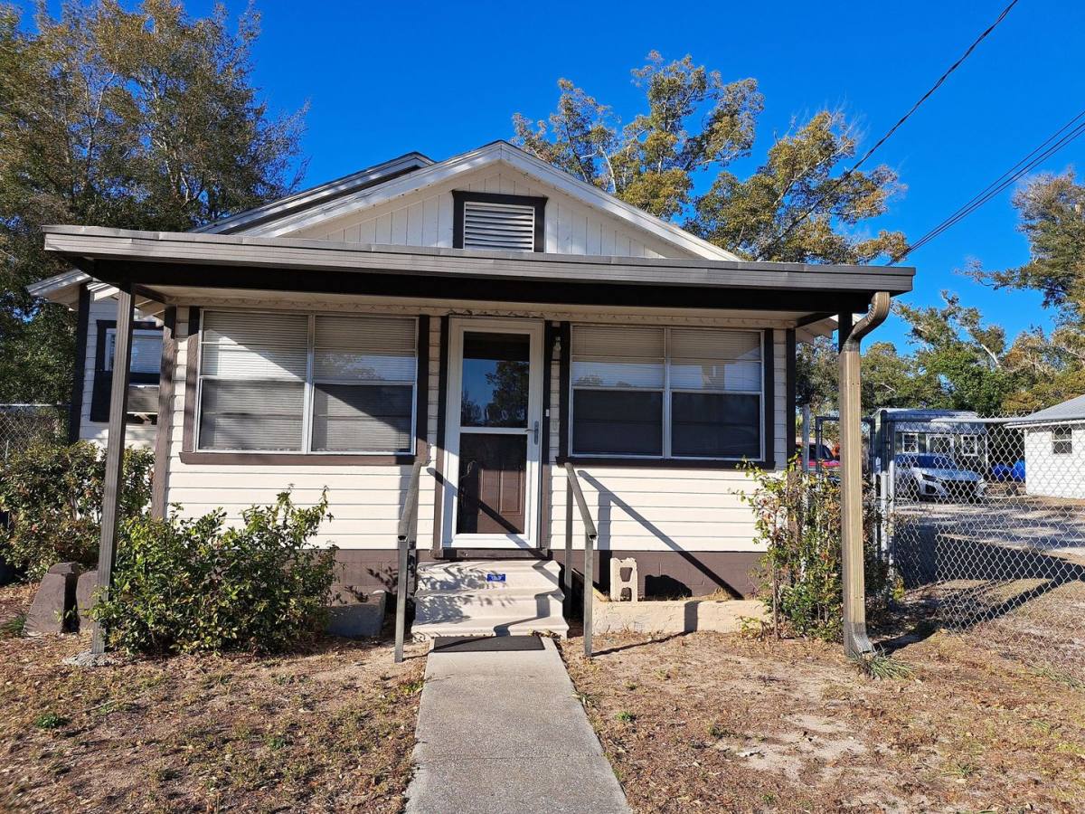 House for rent at 807 E 10th St, Panama City, FL 32401