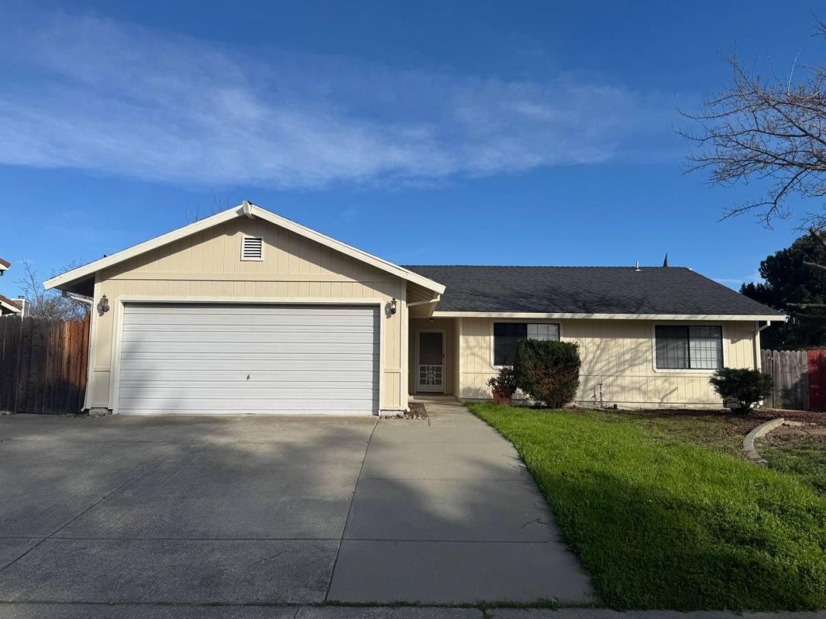 House for rent at 486 Aberdeen Way, Vacaville, CA 95687