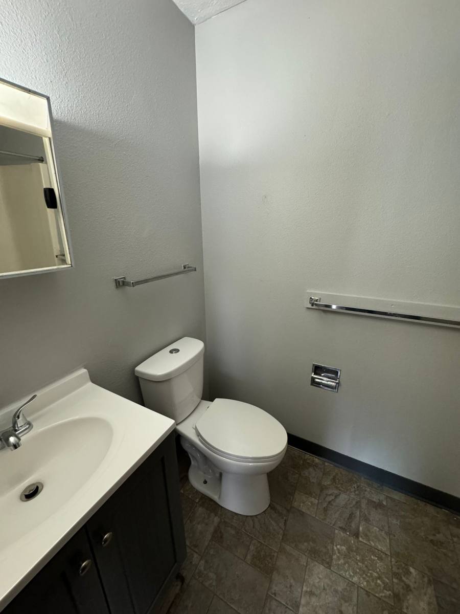 Apartment for rent at 7104 Hillandale Rd, Davenport, IA 52806