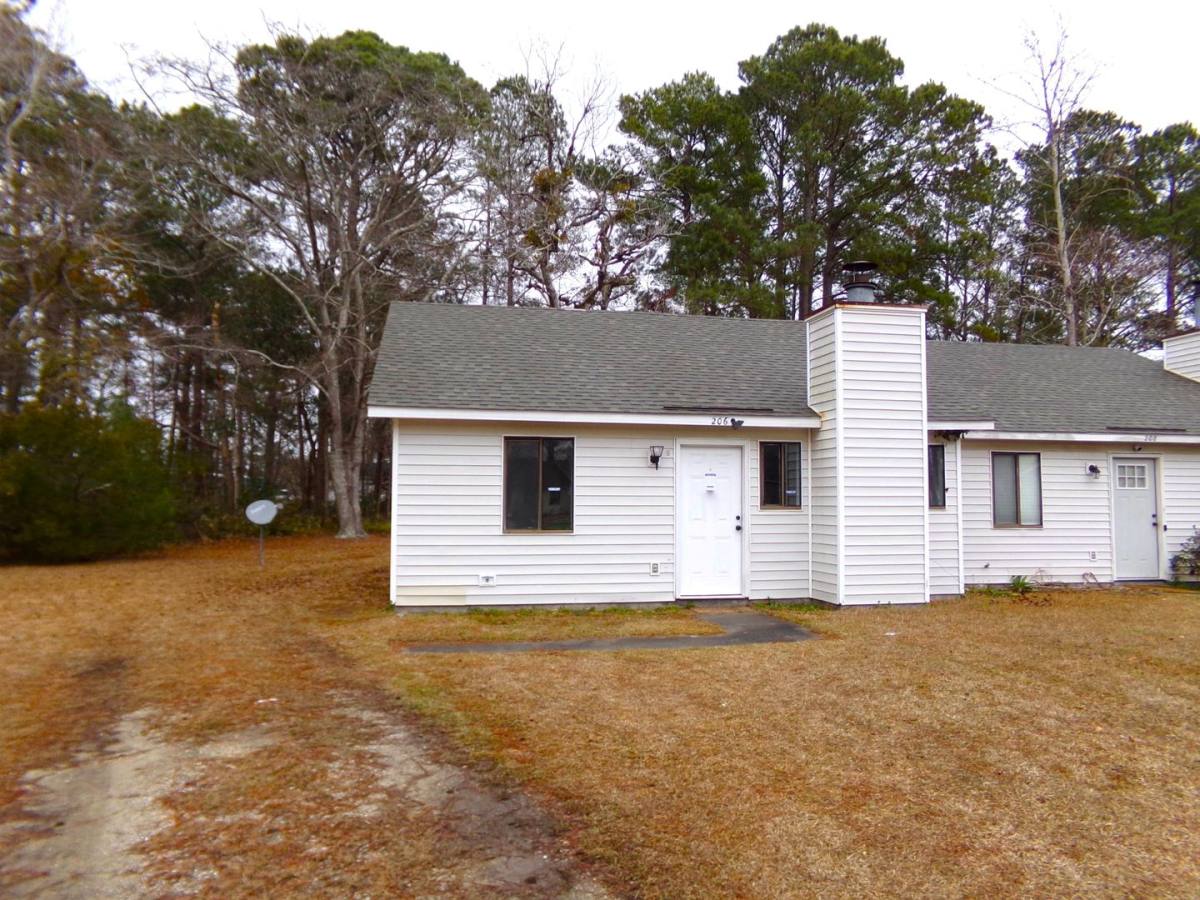 House for rent at 206 Cedar Ridge Court, Havelock, NC 28532