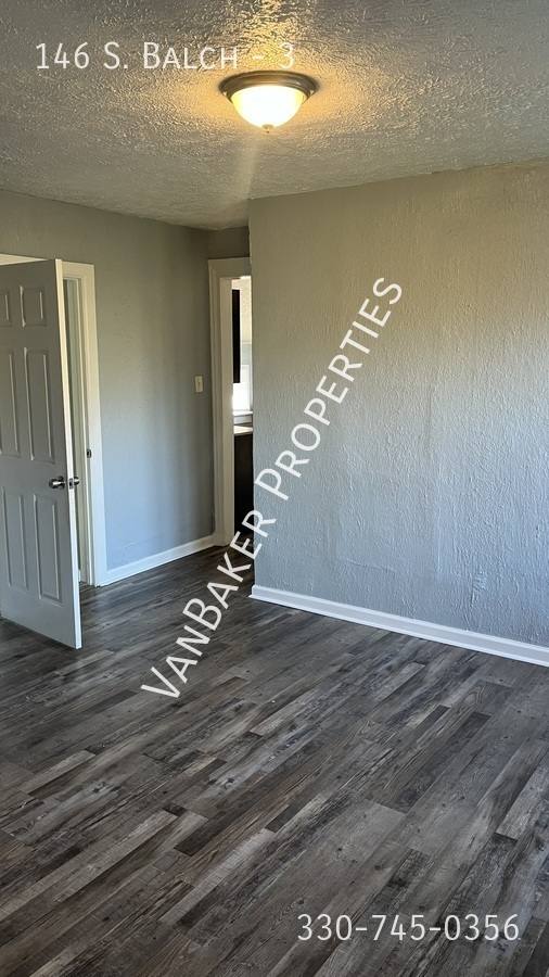 Apartment for rent at 146 S Balch #3, Akron, OH 44302