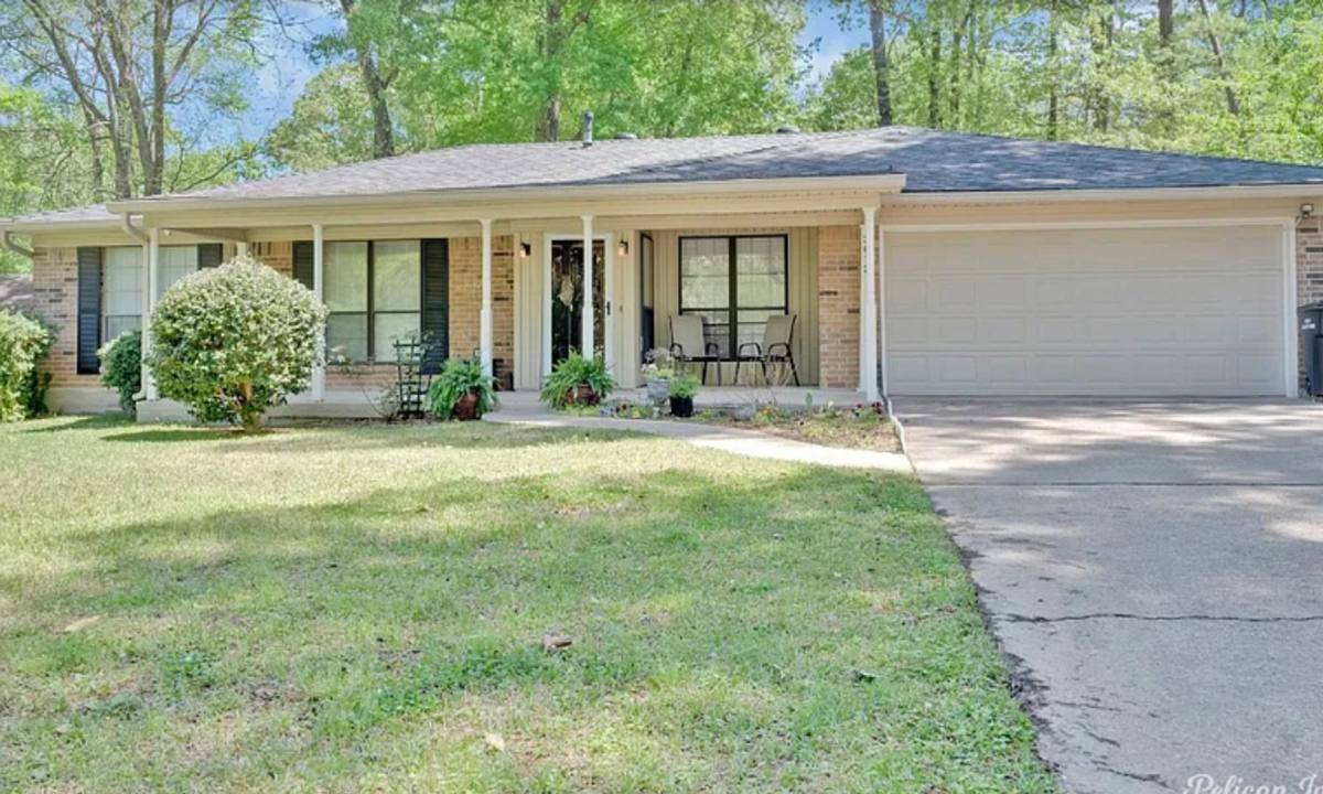 House for rent at 3613 Shadow Wood Rd, Haughton, LA 71037