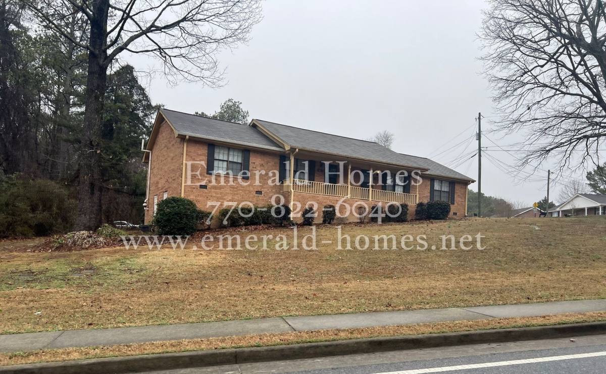 Apartment for rent at 3183 A - B Dove Court, Snellville, GA 30078