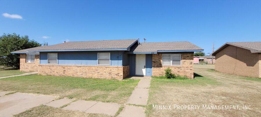 Townhouse for rent at 642 S Crosby St, Crosbyton, TX 79322
