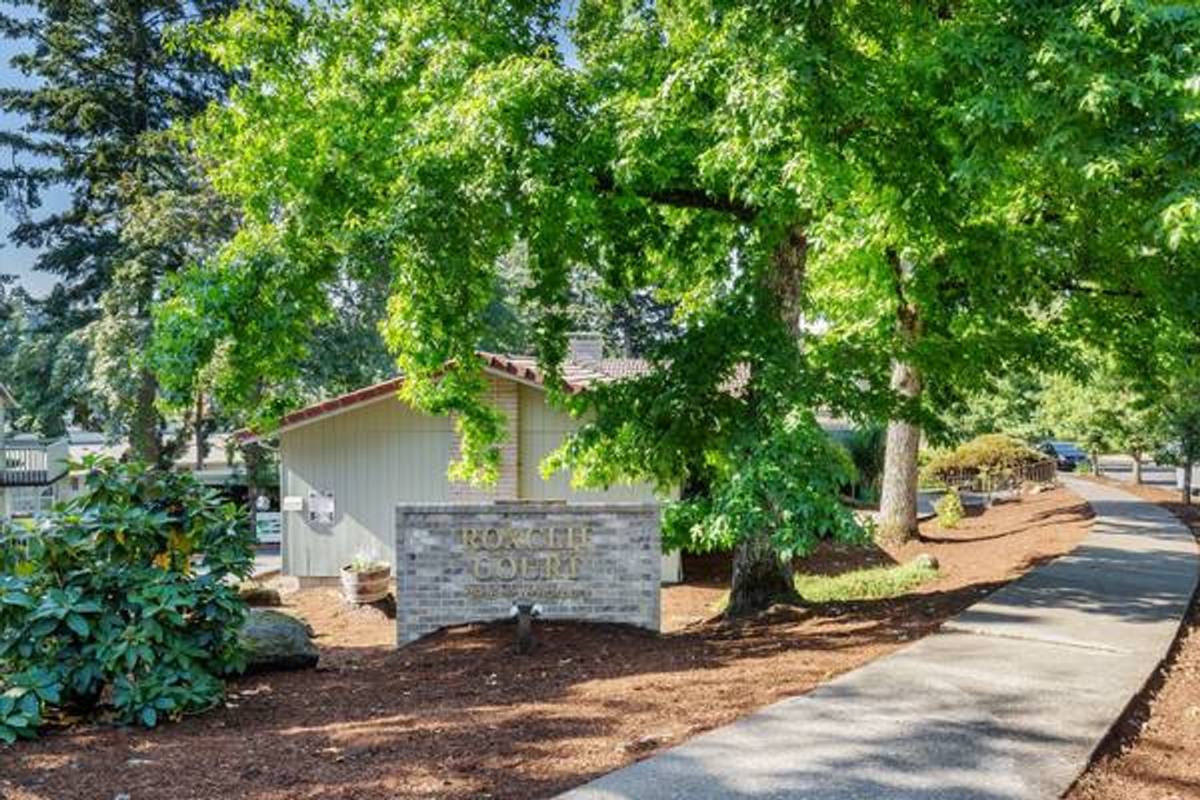 Apartment for rent at 1908 SW Roxbury Ave, Portland, OR 97225