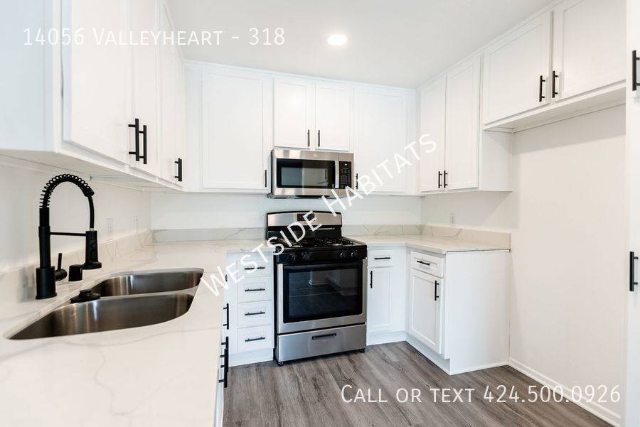 Apartment for rent at 14056 Valleyheart #318, Sherman Oaks, CA 91423