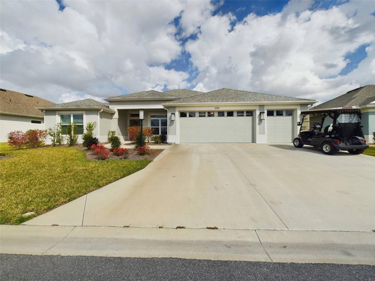 House for rent at 1889 Keel Court, Okahumpka, FL 34762