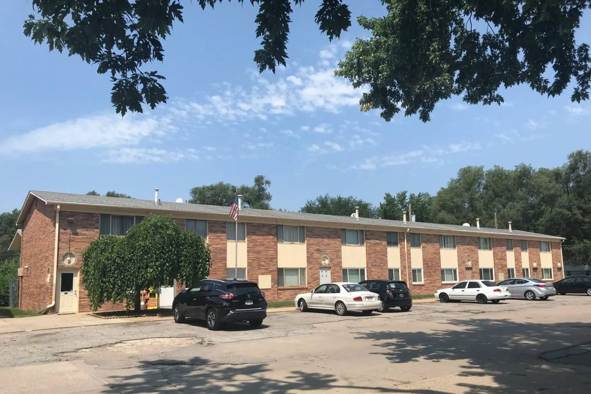Apartment for rent at Bellevue Gardens, 2911 Washington St, Bellevue, NE 68005
