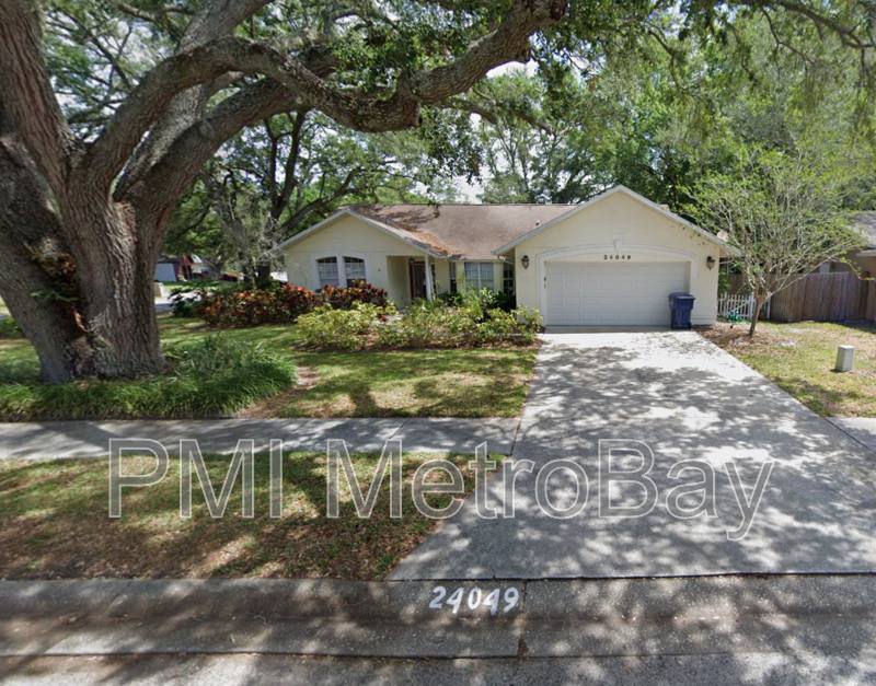 House for rent at 24049 Landing Dr, Lutz, FL 33559