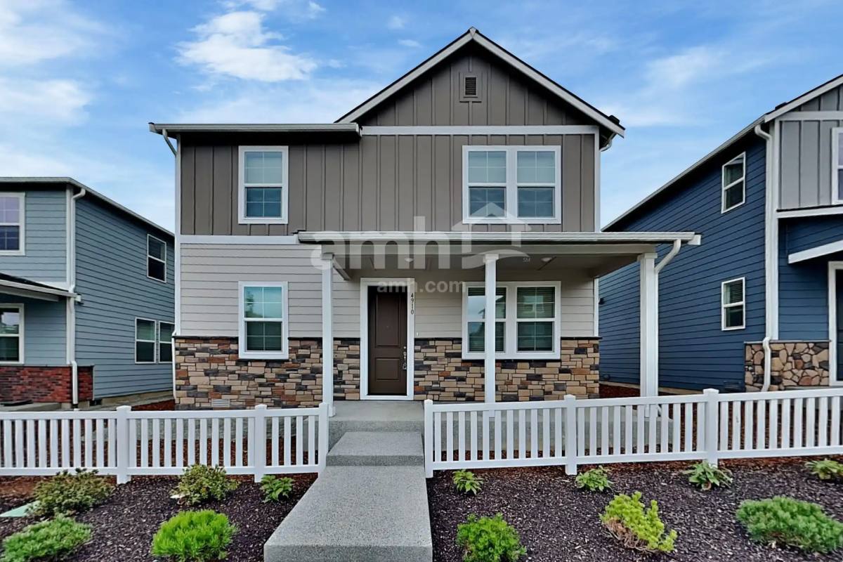 House for rent at 4910 87th Ave NE, Marysville, WA 98270