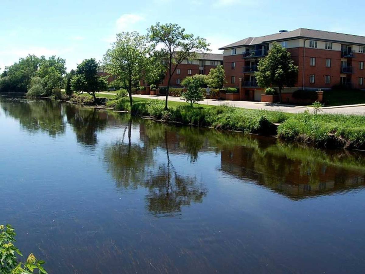 Apartment for rent at 806 Riverwalk Dr, Waukesha, WI 53188