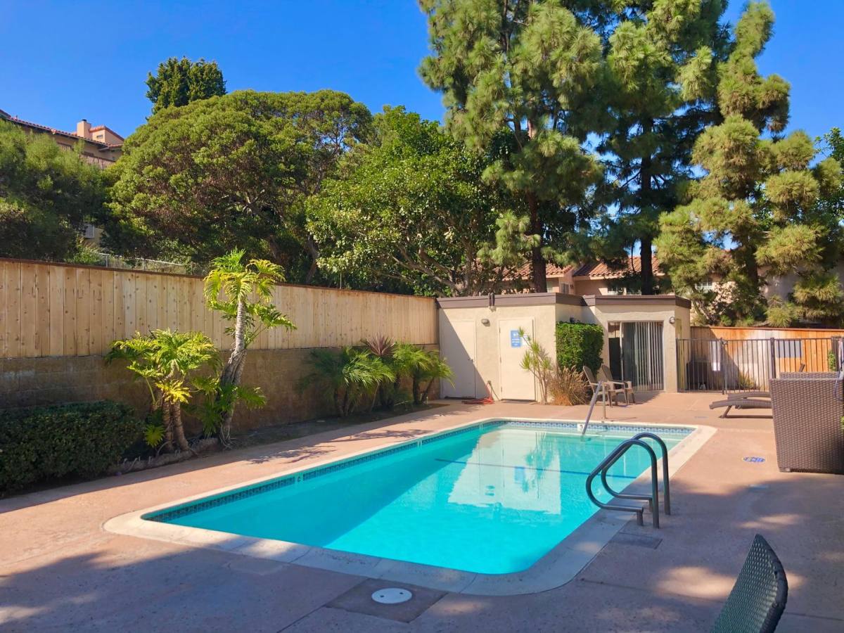 Apartment for rent at 13850 Mango Dr, Del Mar, CA 92014