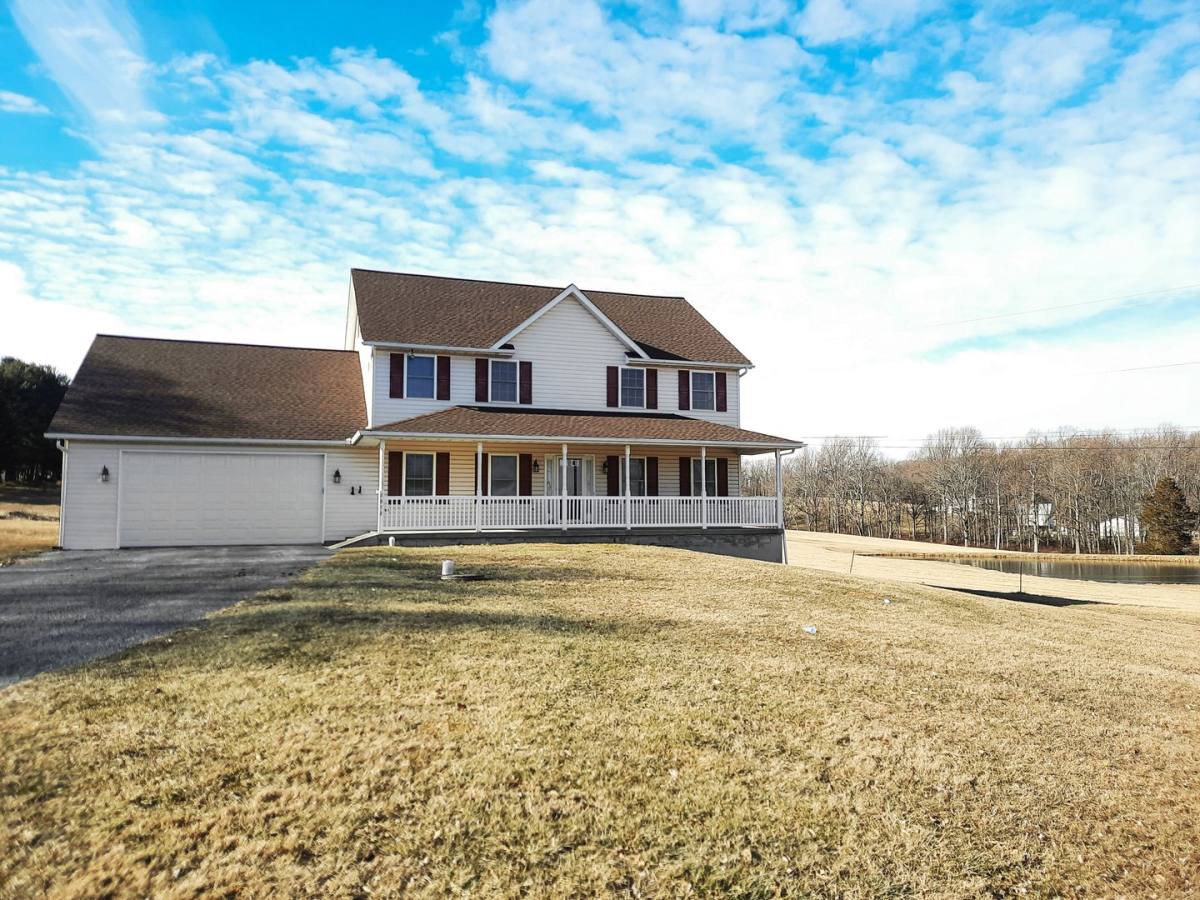 House for rent at 2872 Bird View Rd, Westminster, MD 21157