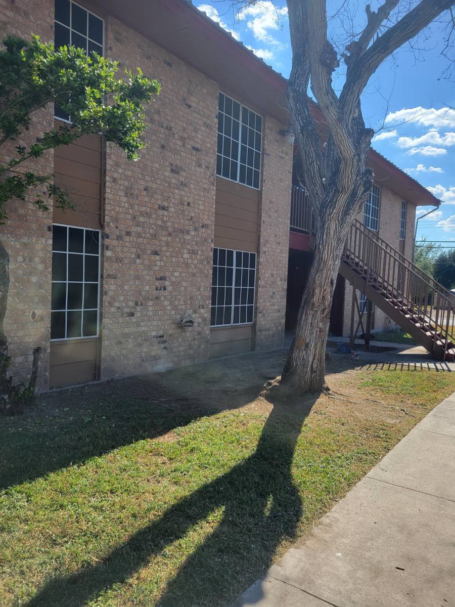 House for rent at 600 E Crockett St, Beeville, TX 78102