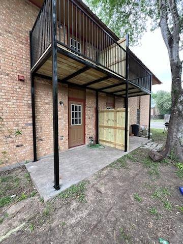 Apartment for rent at 600 E Crockett St, Beeville, TX 78102