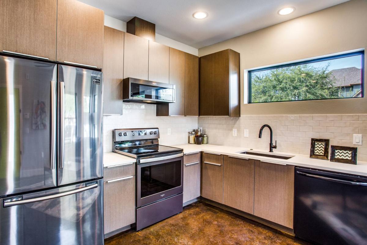 Townhouse for rent at Bluebonnet Place, 3137 Lubbock Ave, Fort Worth, TX 76109