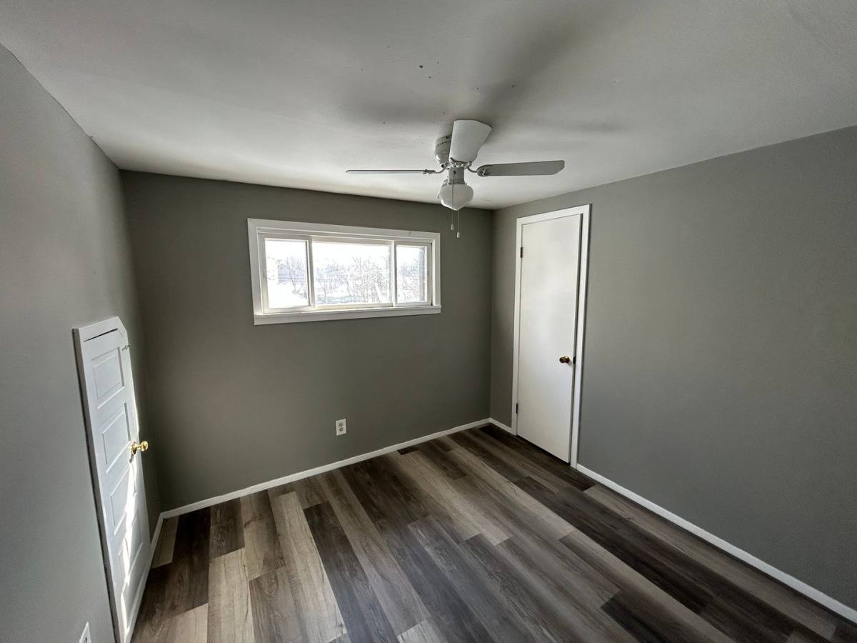 Apartment for rent at 706 E 34th St, Lorain, OH 44055